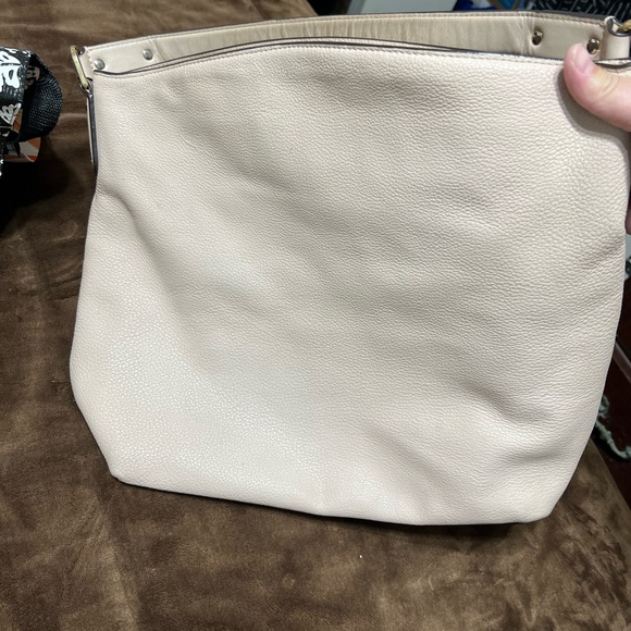 Michael Kors Hobo purse - Picture 12 of 15